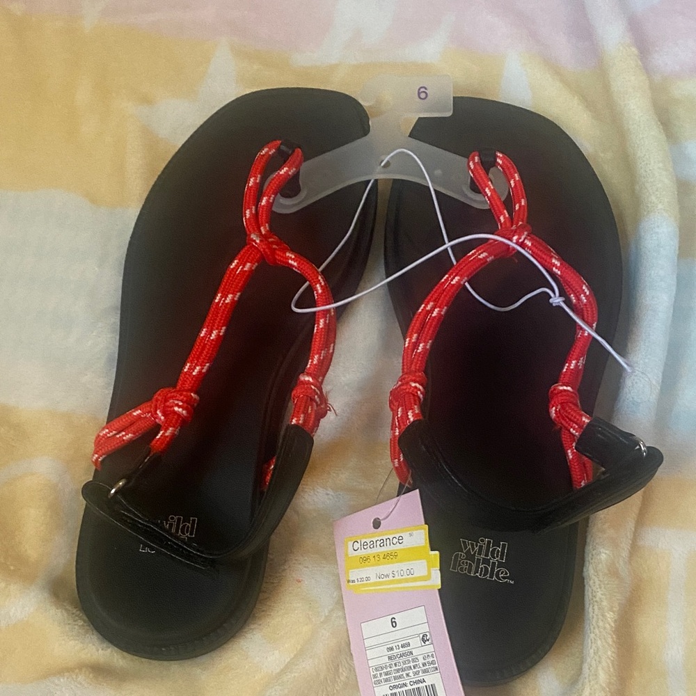 Wild Fable Red and Black Women's Sandals